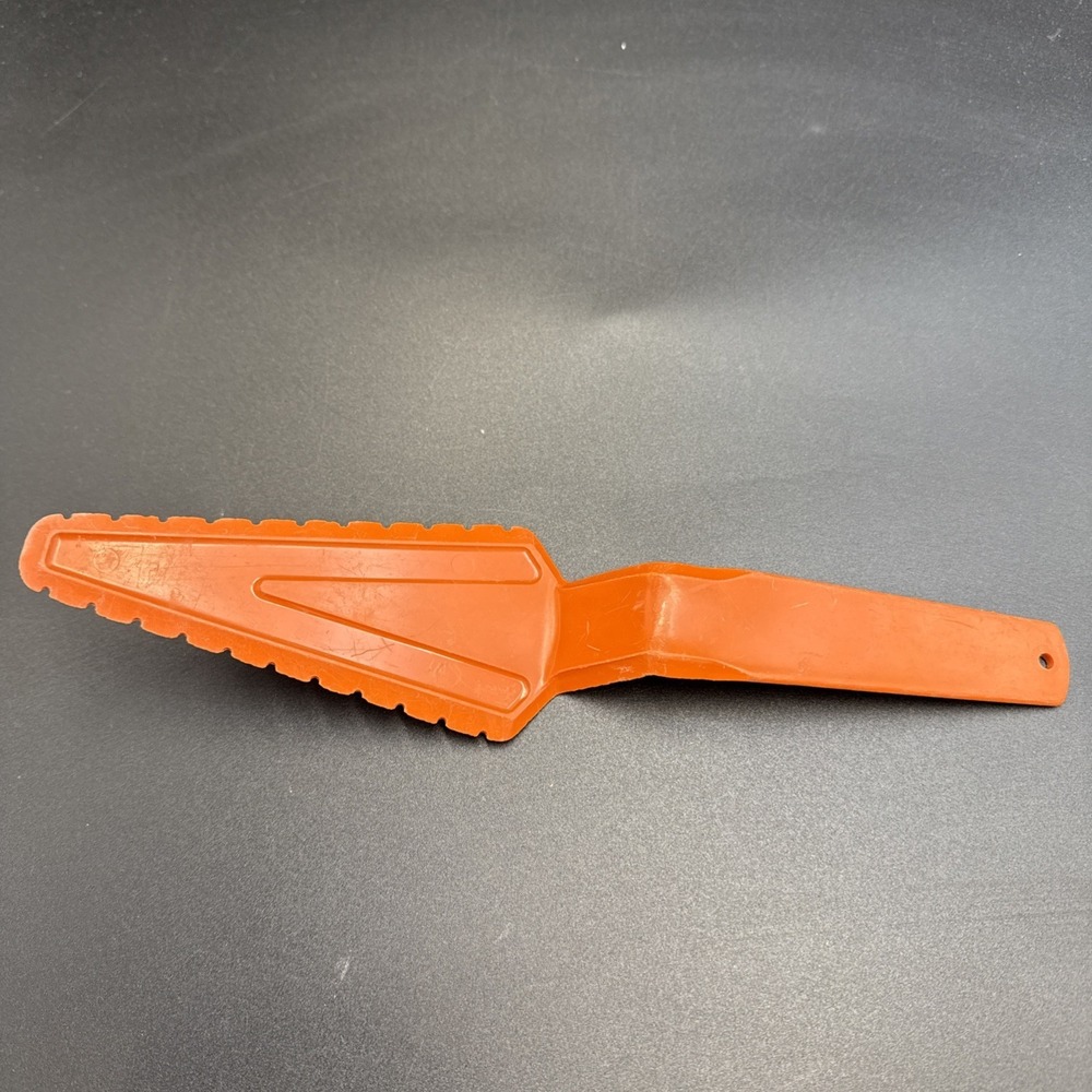 Vintage Tupperware Orange Pie Cake Pastry Server Slicer #1228-1
